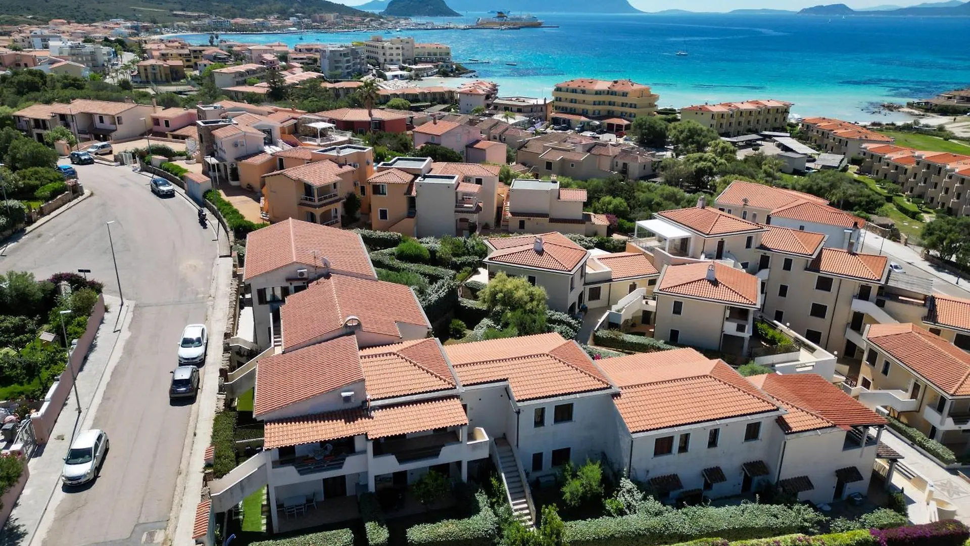 Novita' Seahorse House Spiaggia A 400M Wifi & Aria Condizionata Golfo Aranci Italy